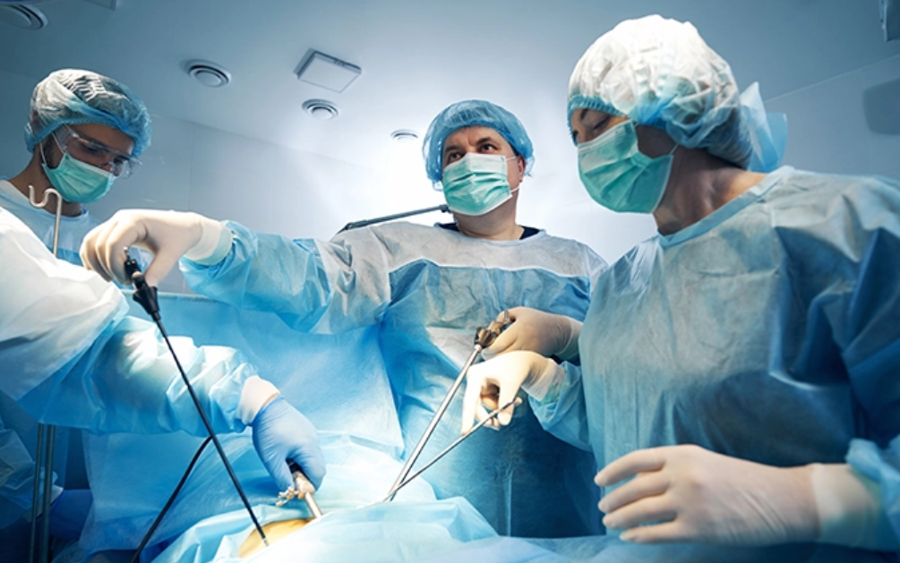 Skilled Hernia Surgeon in Dubai and General Surgeon in Dubai for Reliable Surgical Outcomes